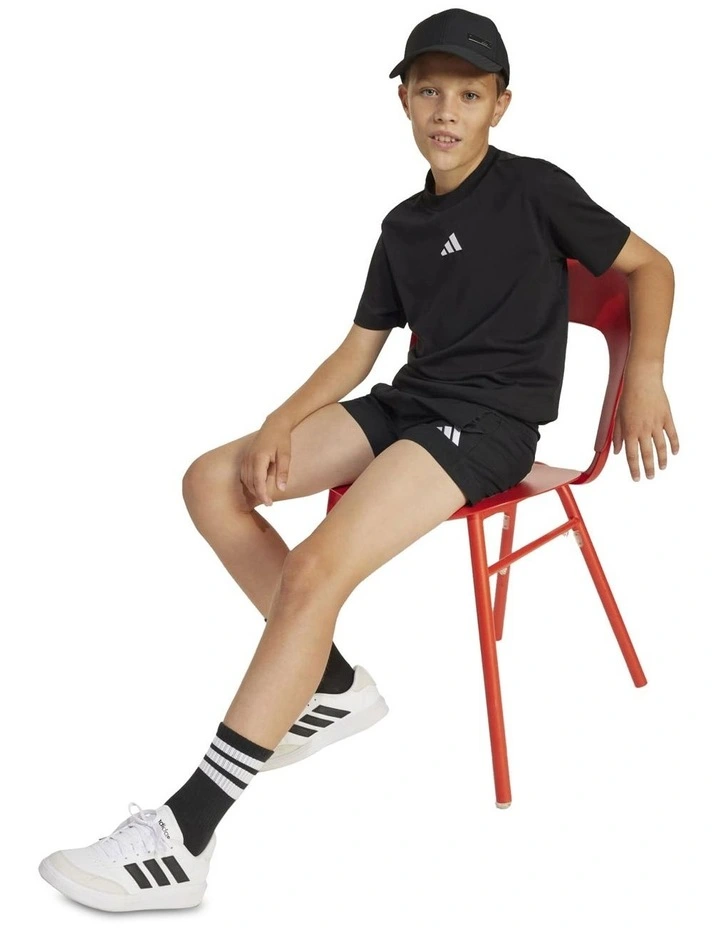 Essentials T-Shirt in Black image 3