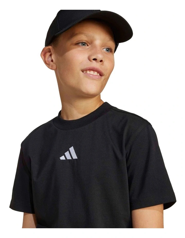 Essentials T-Shirt in Black image 4