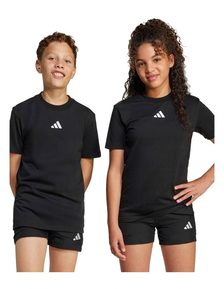 Essentials T-Shirt in Black image 6
