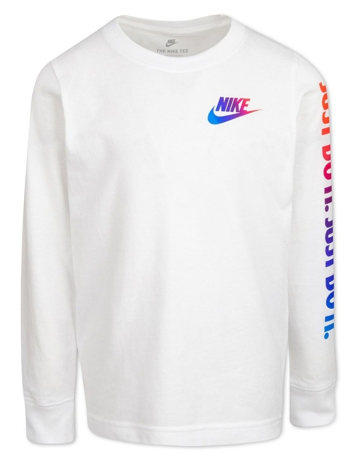 nikea tee