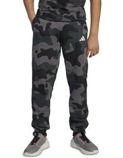 Seasonal Essentials Camo Fleece Pant in Multi