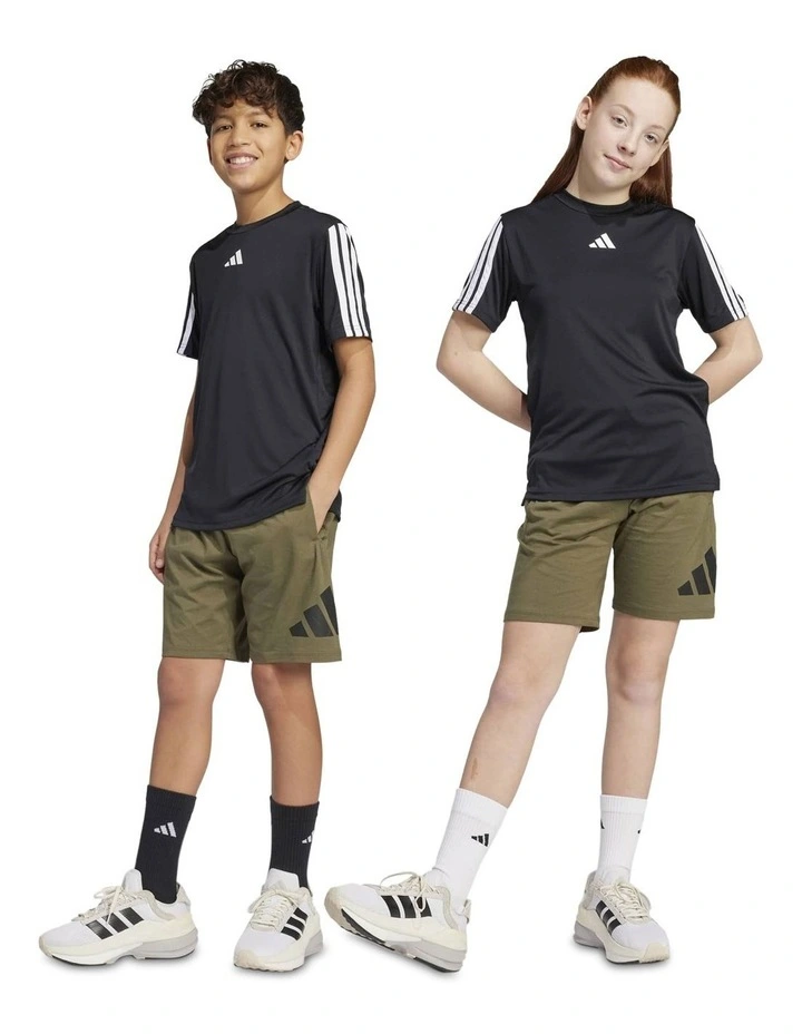 Essentials Shorts in Green image 6