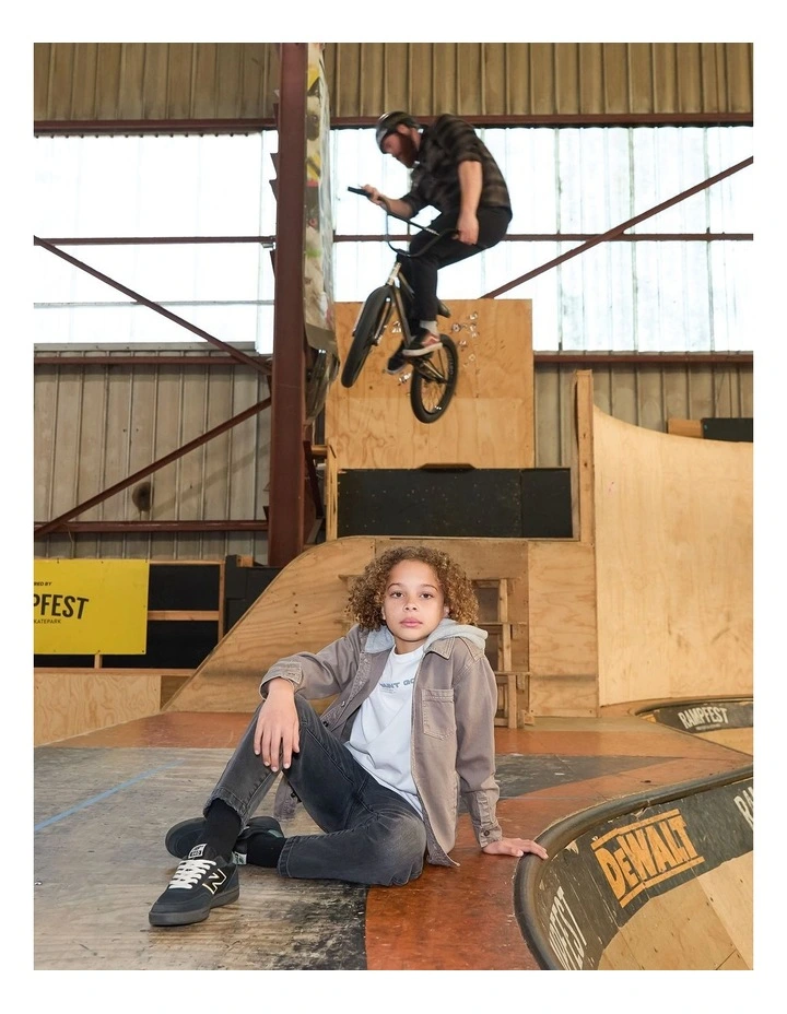 Gravity Jacket (8-16 Years) in Grey image 2