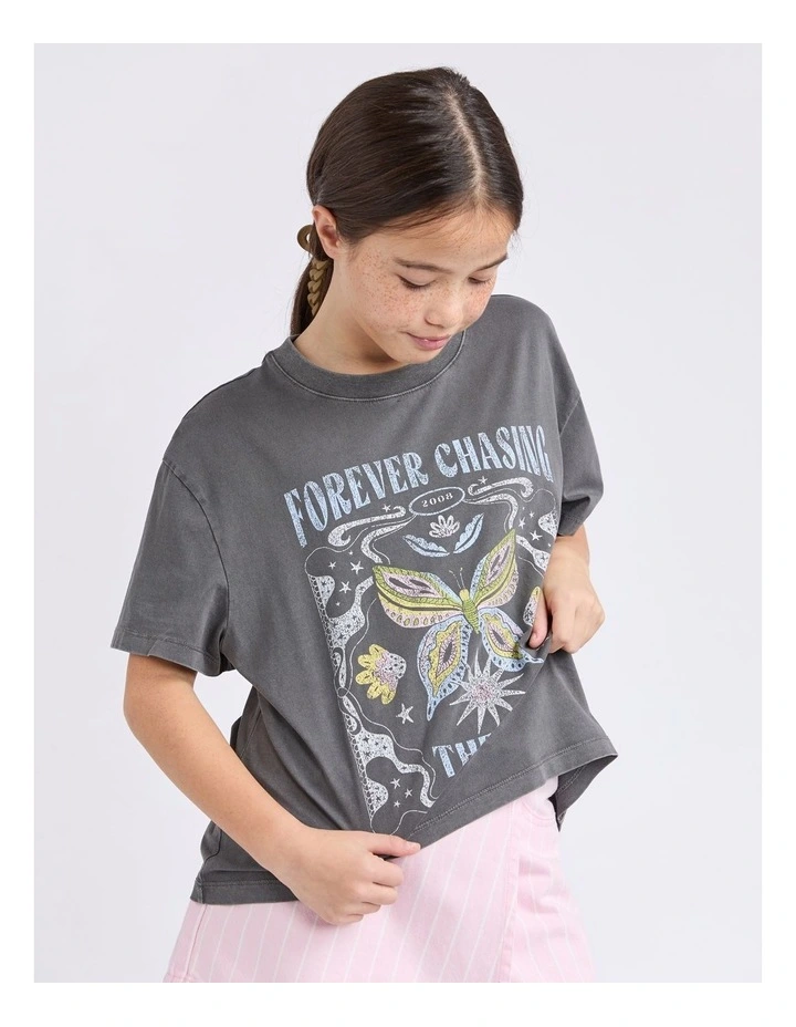 Chasing The Sun Tee (8 - 16 Years) in Charcoal image 5