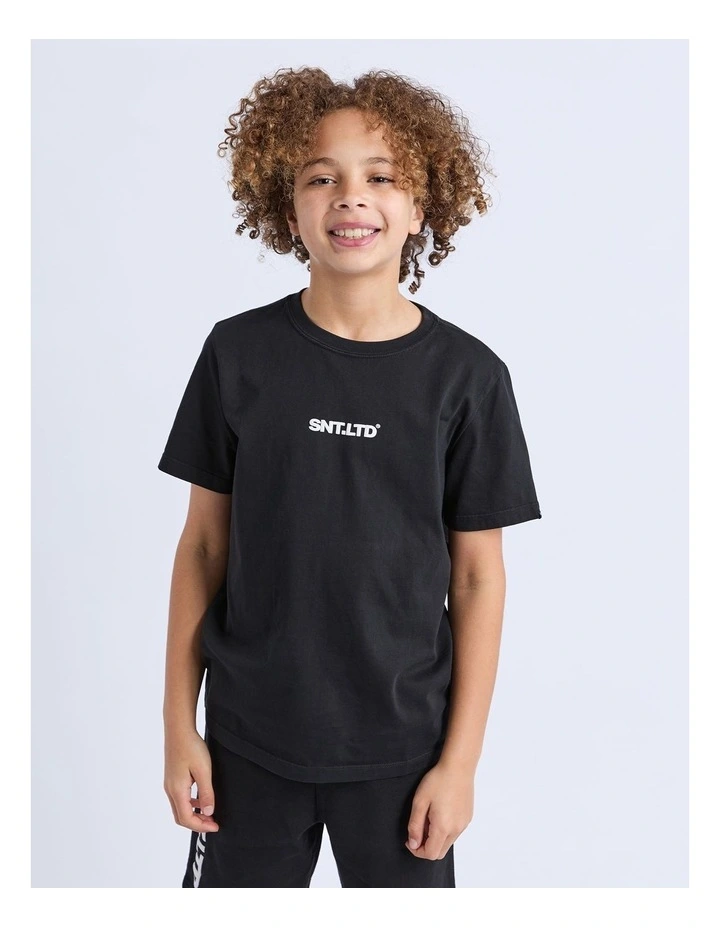 Podium Tee (8-16 Years) in Black image 1