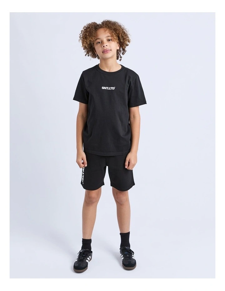 Podium Tee (8-16 Years) in Black image 3