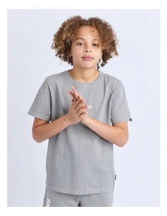Podium Tee (8-16 Years) in Grey