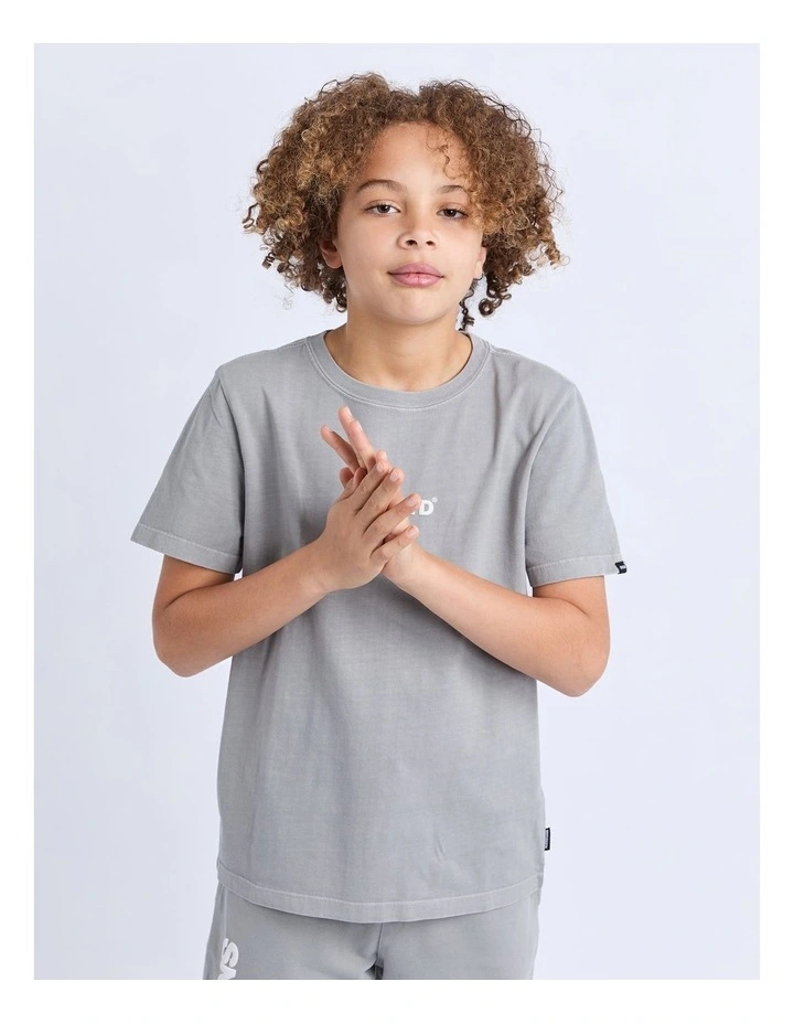 Podium Tee (8-16 Years) in Grey image 1