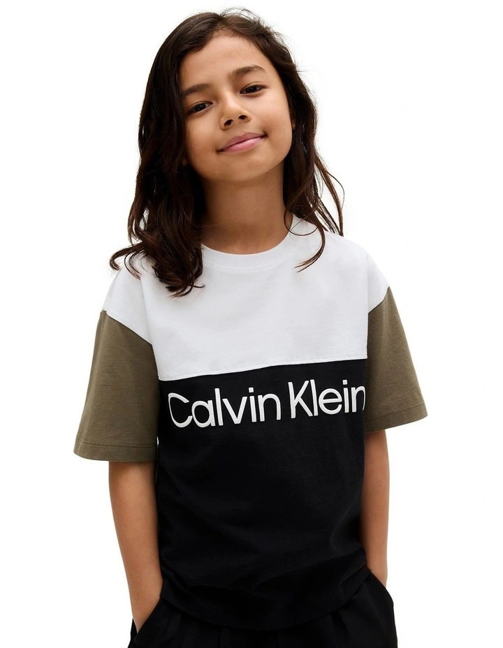 Blocking Short Sleeve T-shirt (8-16 Years) in Black image 1