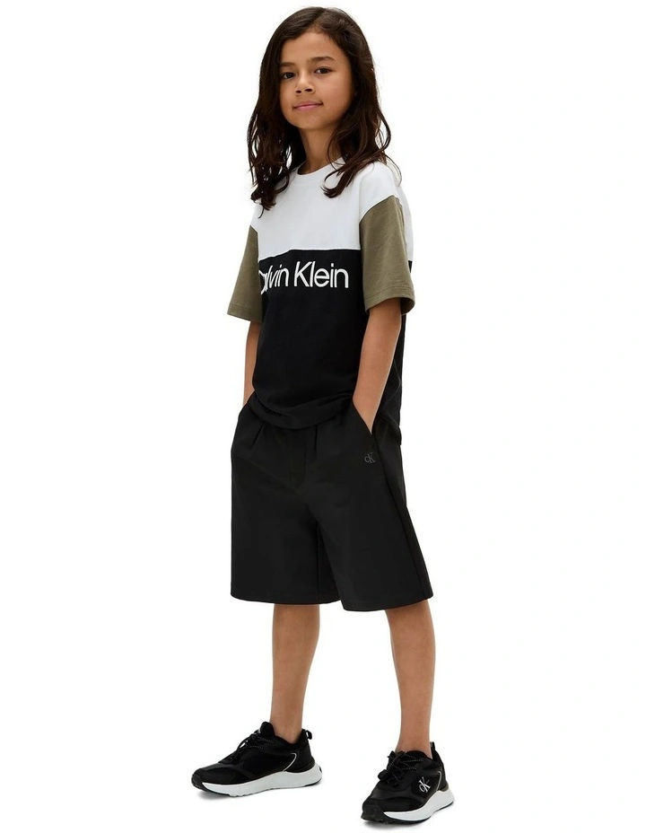 Blocking Short Sleeve T-shirt (8-16 Years) in Black image 3