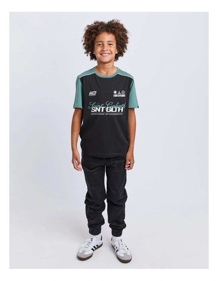 Overdrive Tee in Forrest image 3