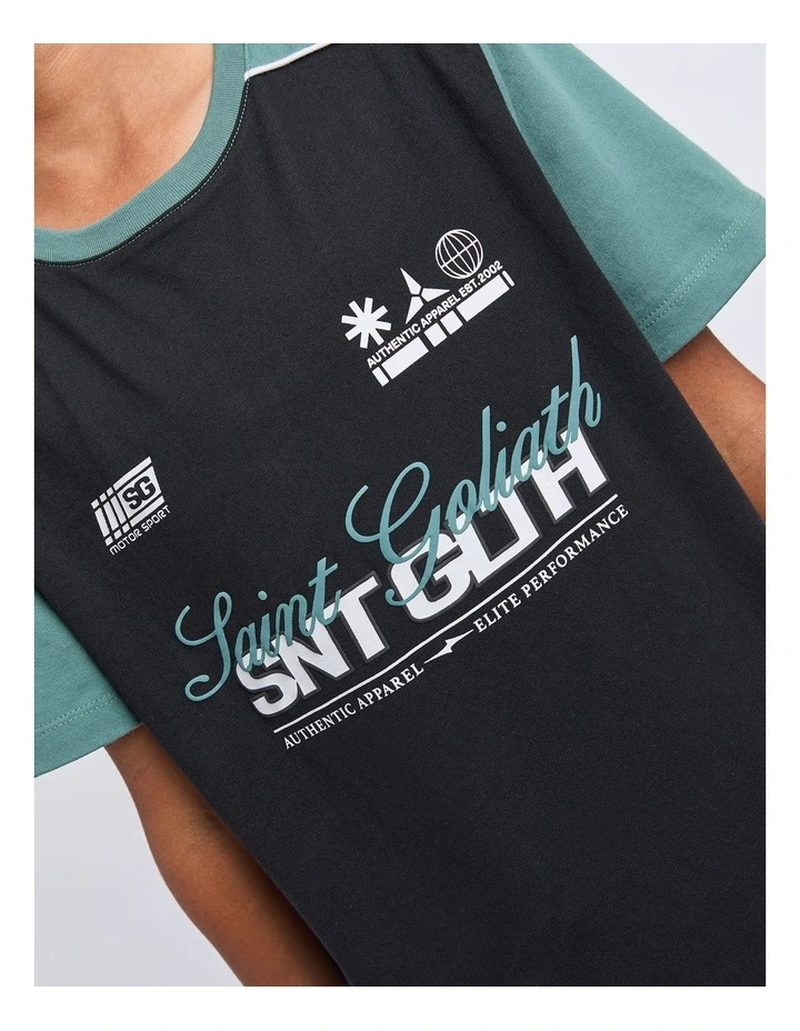 Overdrive Tee in Forrest image 4