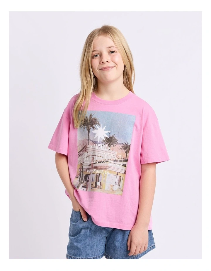 Motel Paradiso Tee (8-16 Years) in Pink image 1