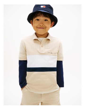 CLASSIC BEIGE COLOUR colour