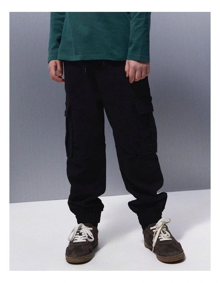 Skoma Relaxed Cargo Sweatpants in Black image 4