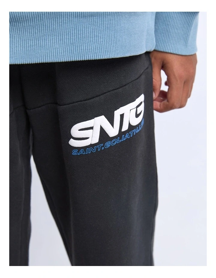 Challenger Trackpant (8-16 Years) in Black image 4