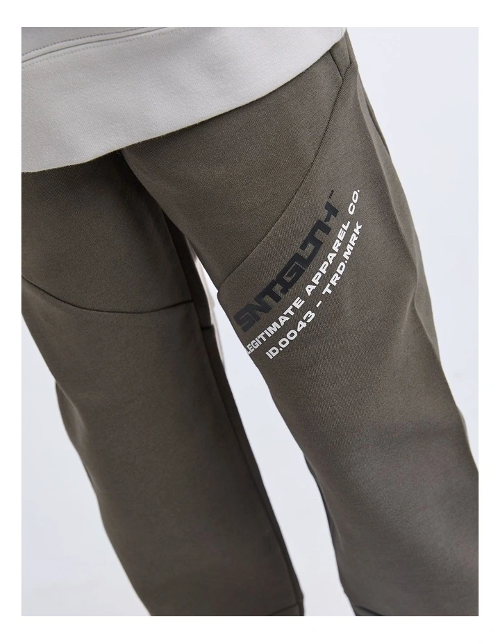 Freestyle Trackpant (8-16 Years) in Grey image 4