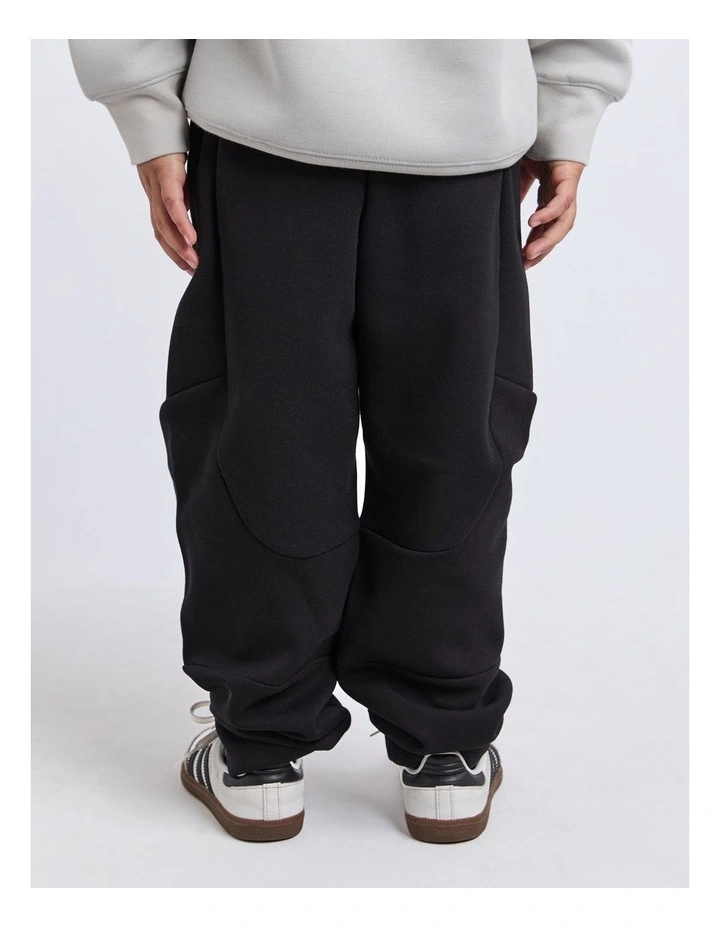 Freestyle Trackpant (3-7 Years) in Black image 2