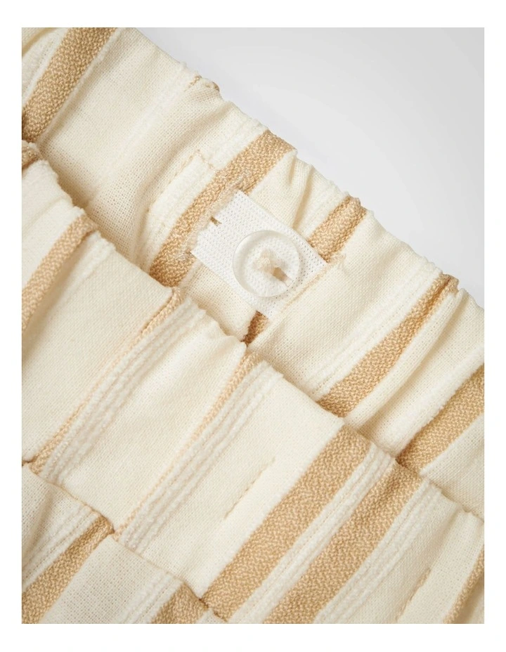 Herdon Short in Bleached Sand image 3