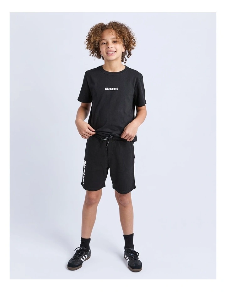 Podium Fleece Short (8-16 Years) in Black image 3