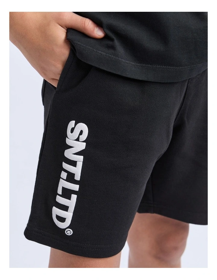 Podium Fleece Short (8-16 Years) in Black image 4