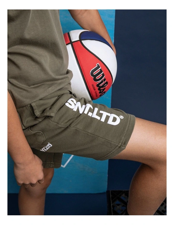 Podium Fleece Short (8-16 Years) in Green image 2