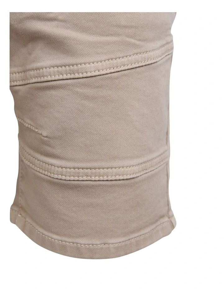 Como Shorts 3-7 in Sand image 3