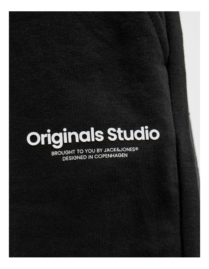 Vesterbro Sweat Shorts in Black image 5