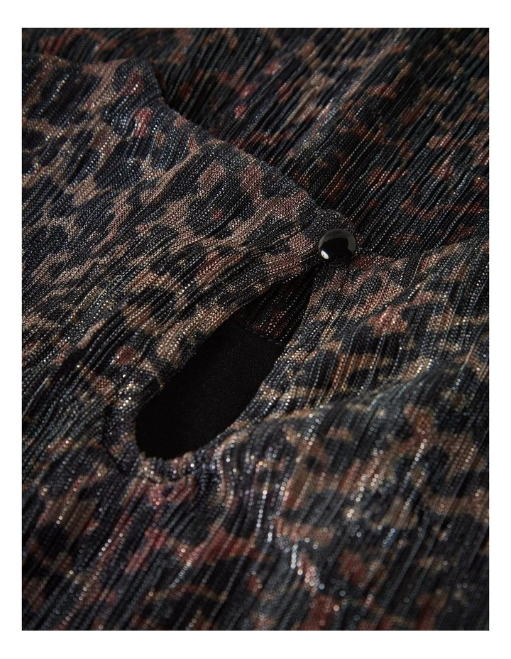 Risaring Long Sleeve Dress in Brown image 3