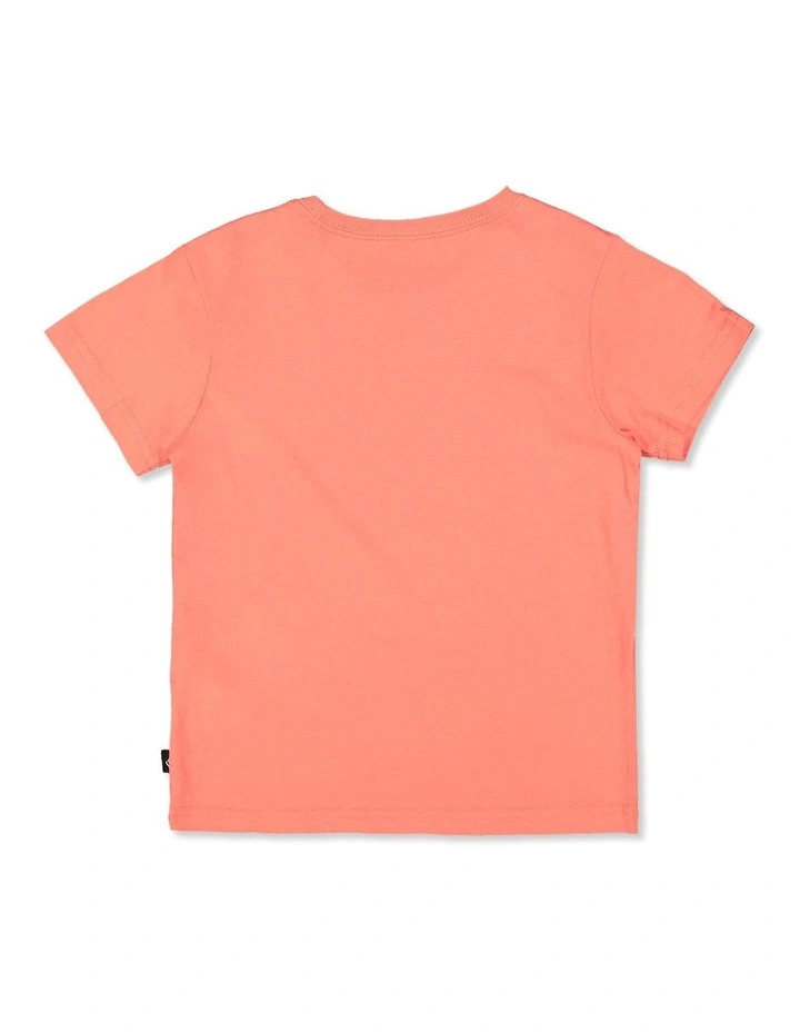 Omni Wave Short Sleeve Boys Tee in Spiced Coral image 2