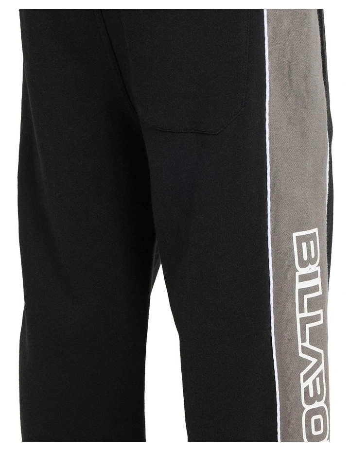 Bio Wave Trackpant in Black image 4