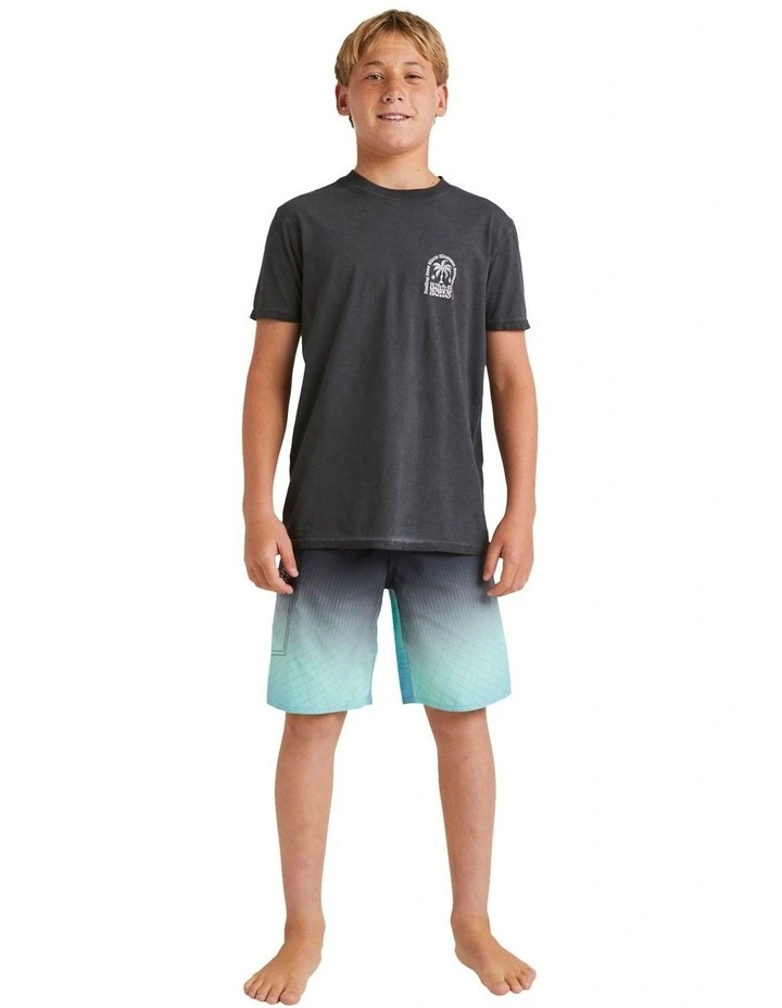 Big Wave Shaz T-shirt in Black image 5