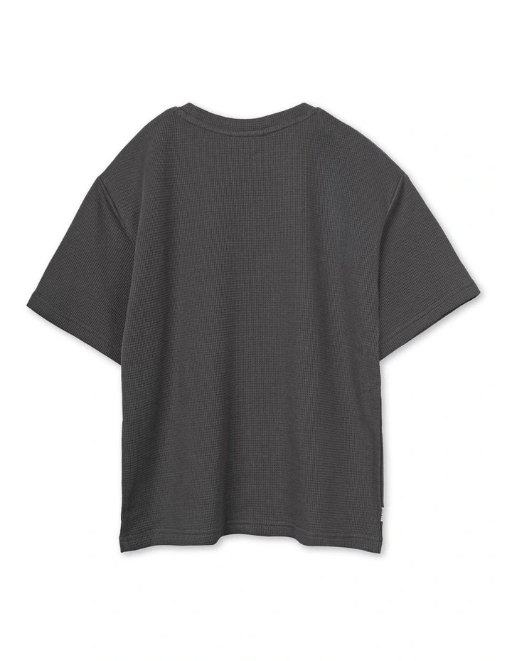 The New Flynn Tee (8-16 Years) in Charcoal image 3