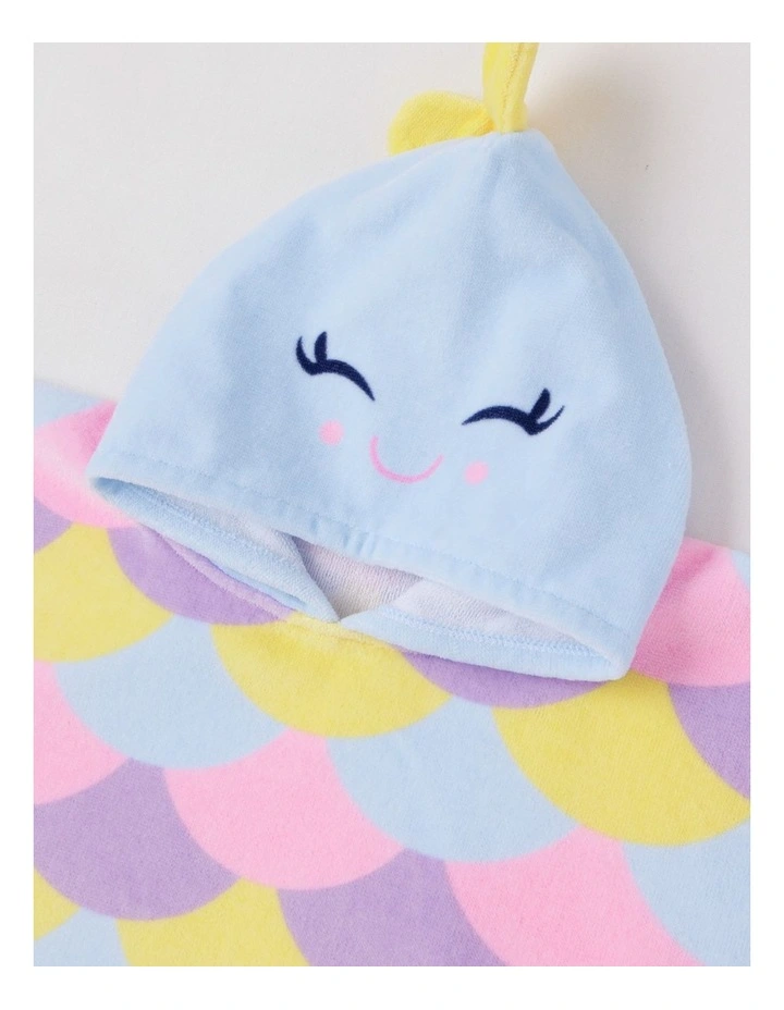Sprout Hooded Novelty Fish Towel in Rainbow image 2