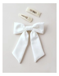 Oversized Bow With Pearl Clips in White
