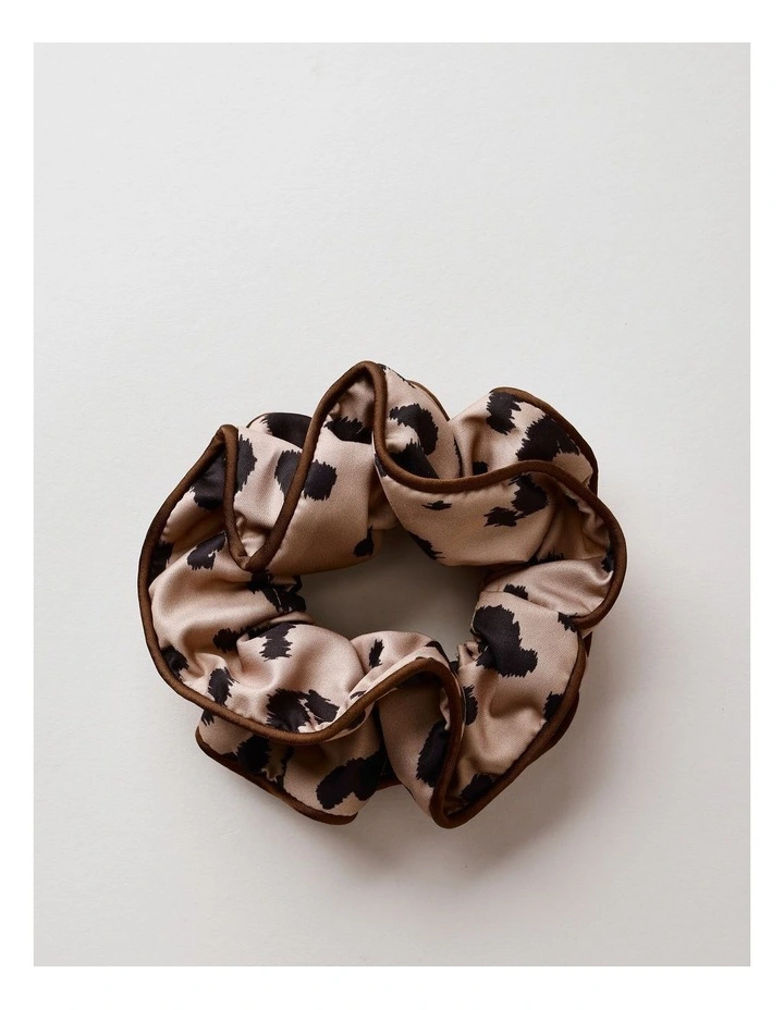 Double Layer Scrunchie in Leopard Print image 1
