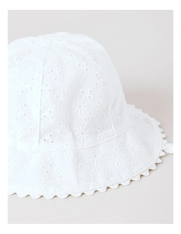 Widebrim Broderie Hat in White image 2