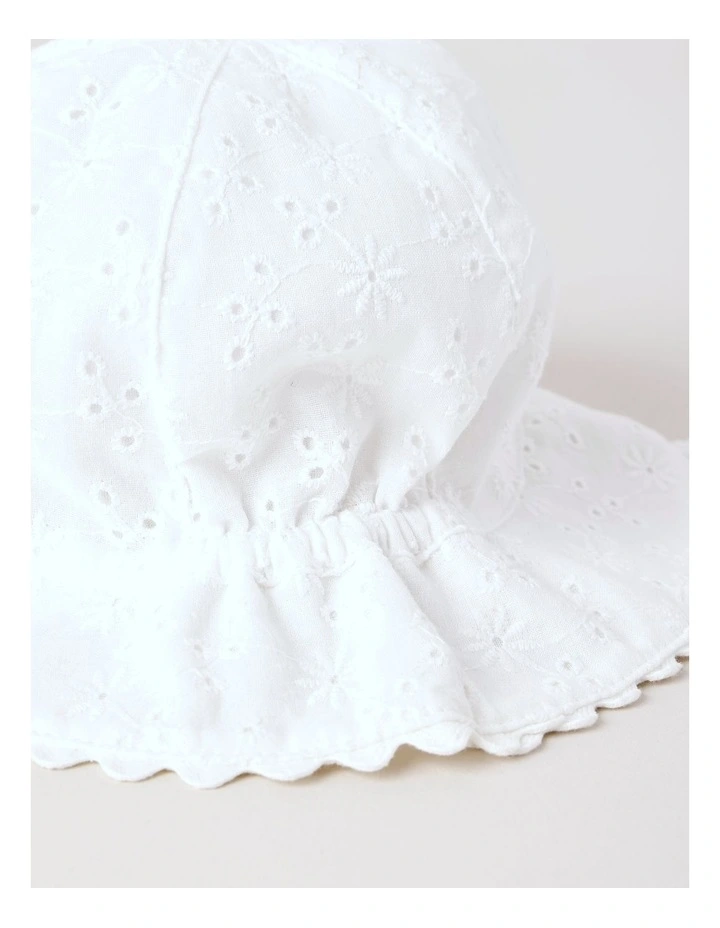 Widebrim Broderie Hat in White image 3
