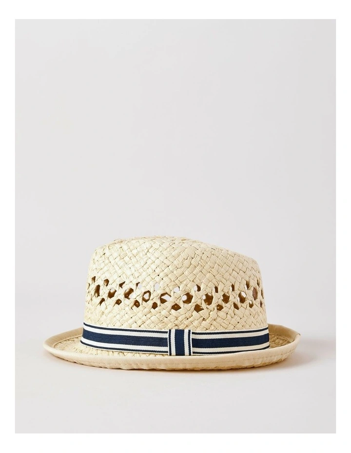 Trilby Plain With Air Vents in Natural image 2