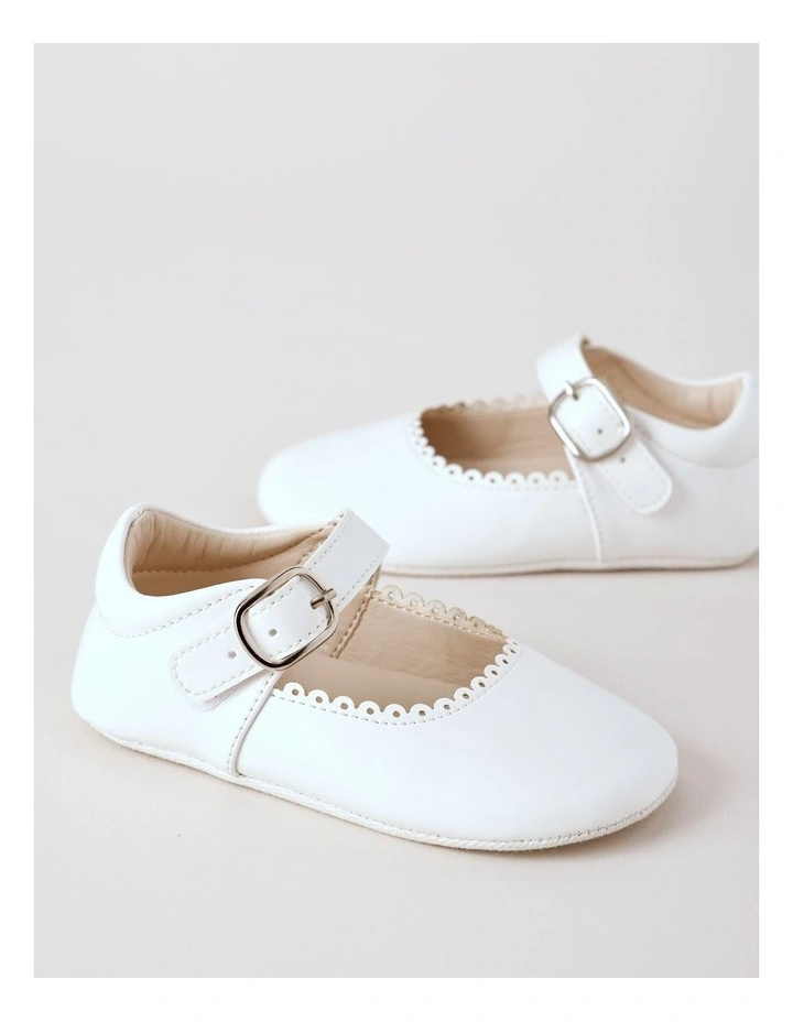 Origami Zoe Newborn Ballet Flat with Scallop Detail in White image 2