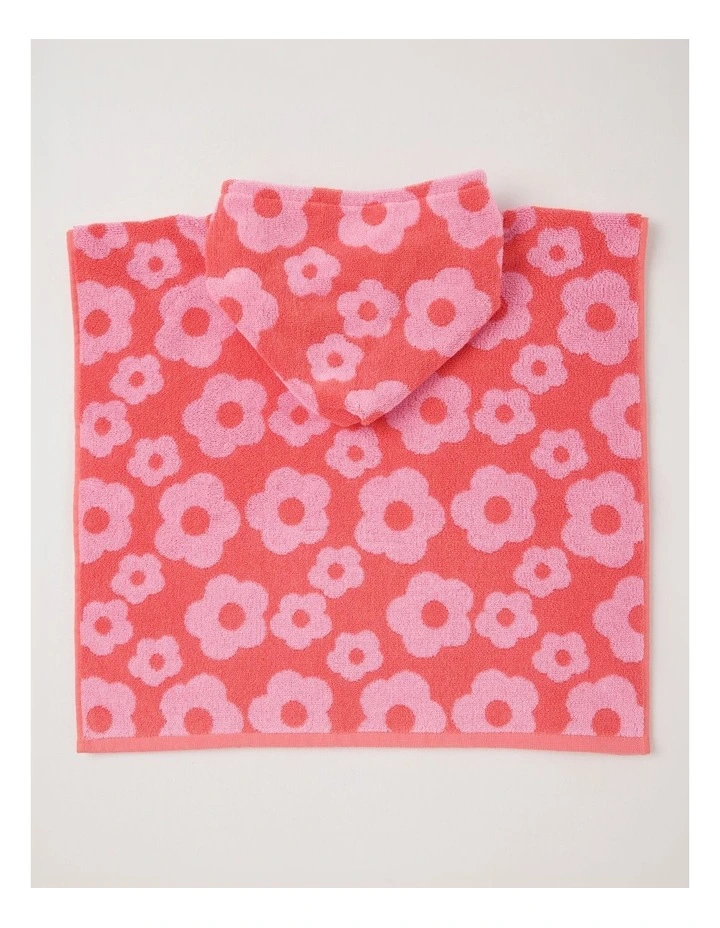Daisy Hooded Towel in Pink image 3