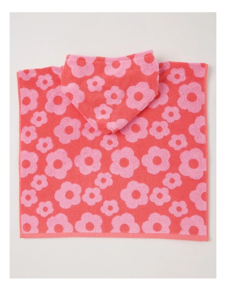 Daisy Hooded Towel in Pink image 3