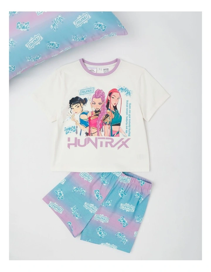K-Pop Demon Hunters Photographic Pyjamas With A Pillowcase in Cream image 1