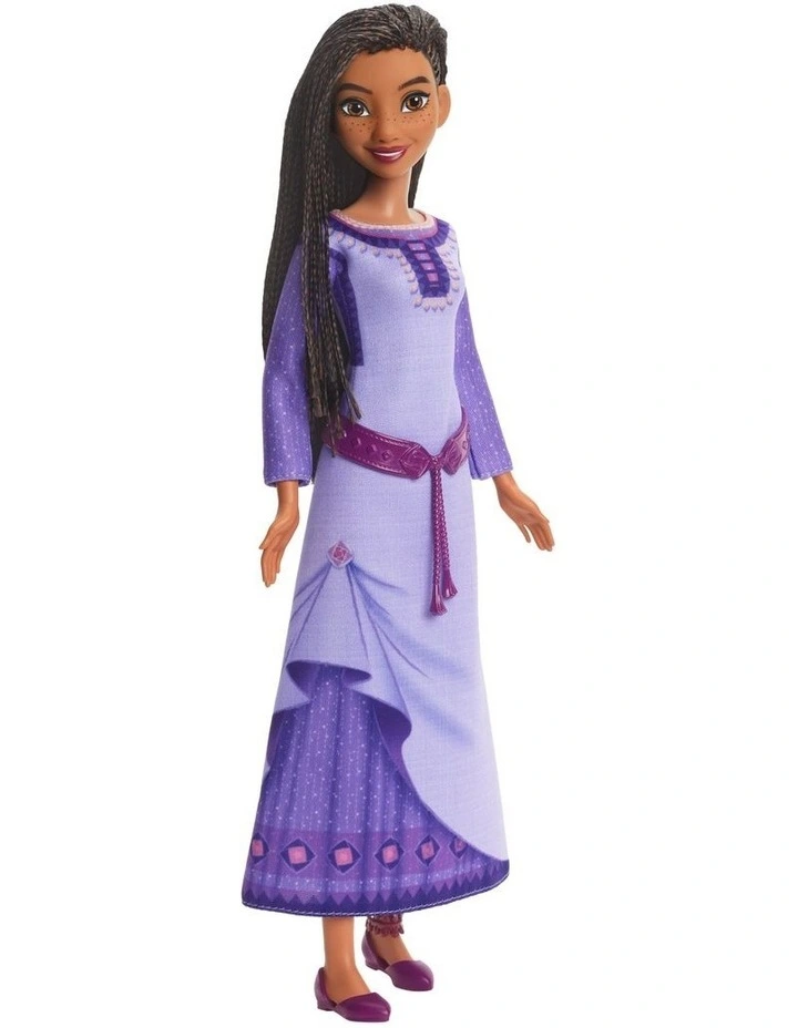 Singing Asha of Rosas Doll image 2