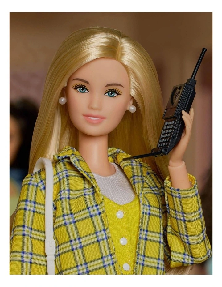 Signature Clueless Cher Collector Doll And Accessories image 4