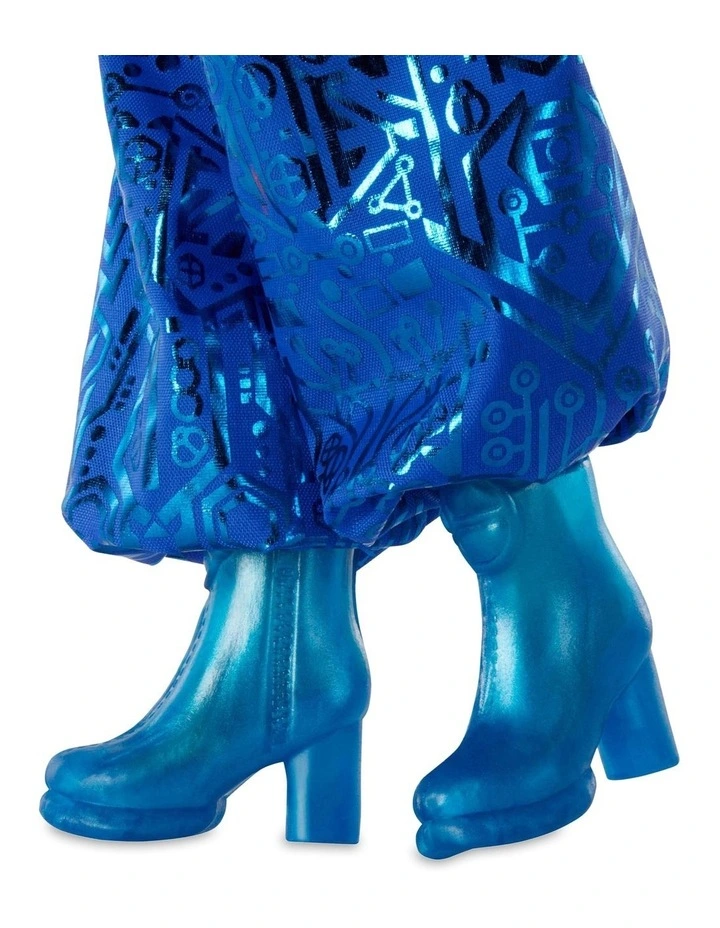 Disney Zombies 4: Dawn of the Vampires Addison Wells Doll & Accessories image 5
