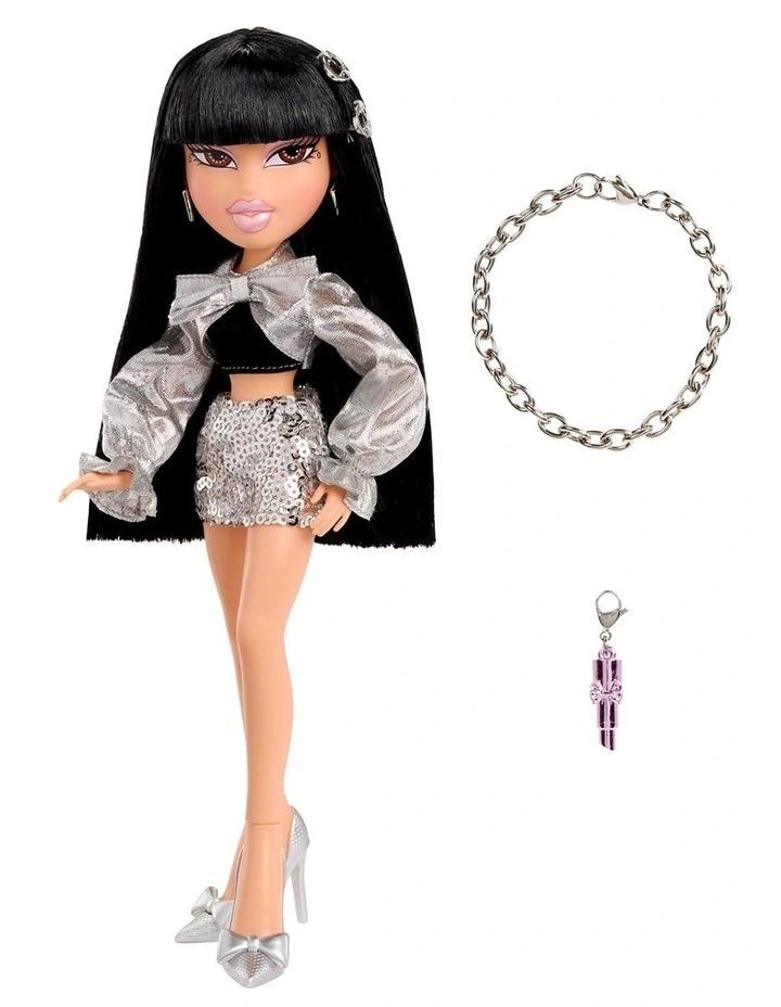 Charmz Doll- Jade image 4