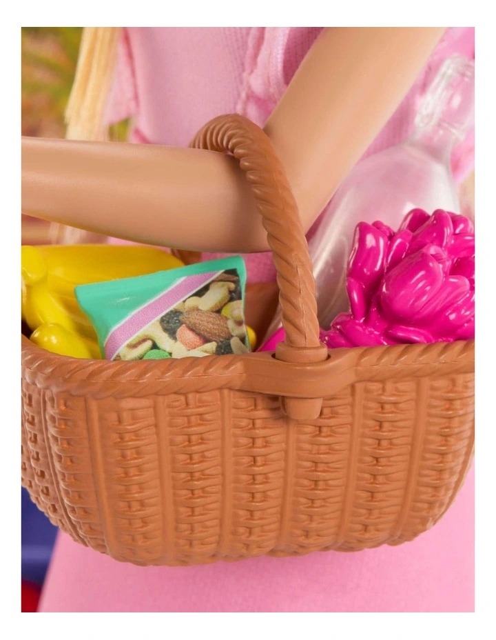 Barbie and Teresa Recipe for Friendship Malibu at the Market Doll & Playset image 6