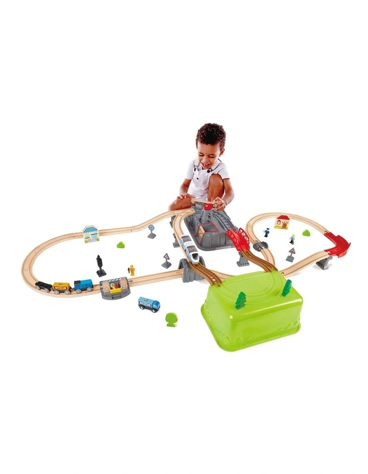 Passenger Train image 4