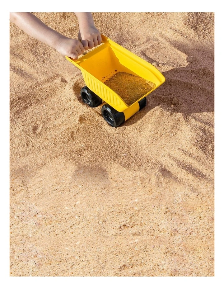 Mighty Dump Truck image 3